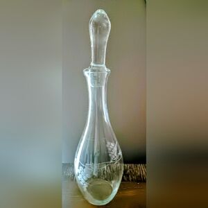 Elegant Glass Decanter